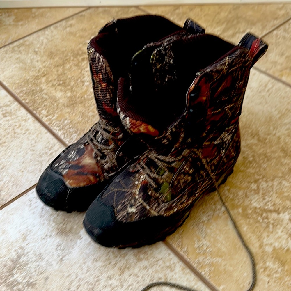 Camo Boots, size 9, worn twice